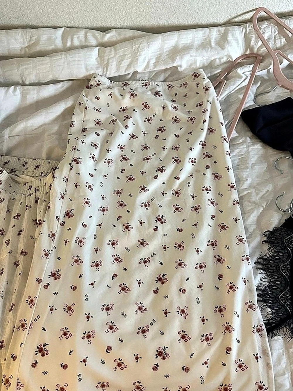 Floral Mini Dress in Cream & Red Like New